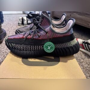 Yeezy yechei with box.